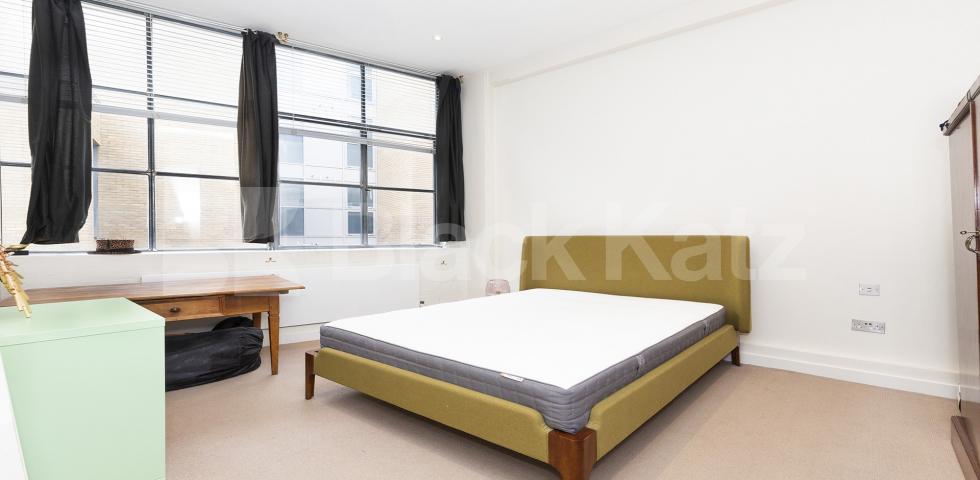 			WAREHOUSE CONVERSION IN ANGEL-OLD STREET-SHOREDITCH, 2 Bedroom, 1 bath, 1 reception Flat			 EAGLE HOUSE-EAGLE WHARF ROAD, ANGEL-OLD STREET-SHOREDITCH